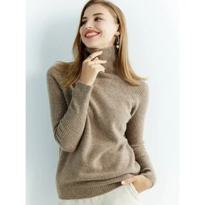 Suéter Gola Alta Feminino